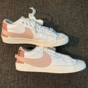 Nike Blazers Low 77’ Jumbo